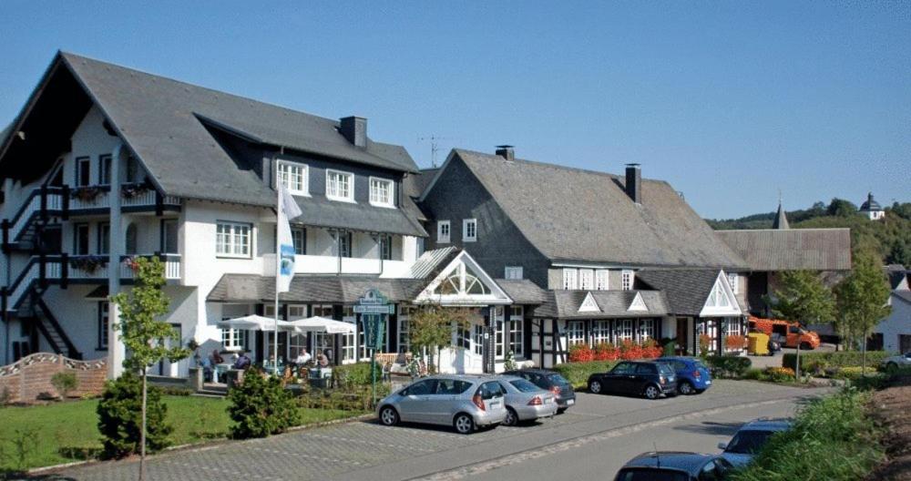 Landhotel Sangermann Oberveischede Exterior foto